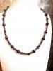 Collier court en grenat et pyrite